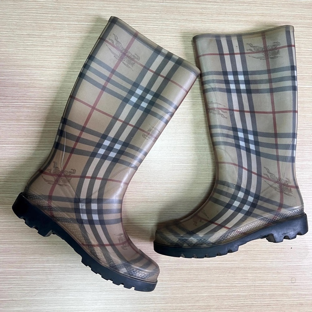 Burberry Checkered Women's Rain Boots - Brown and Black